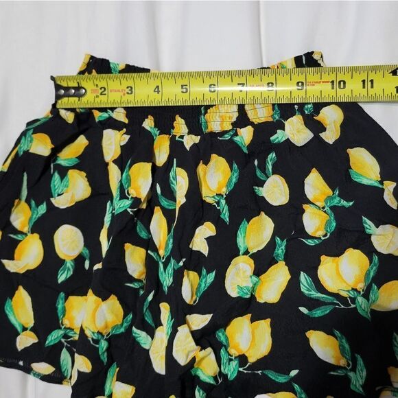 Victoria's Secret PINK Black Lemon Print Smocked Shorts Sz XS - Picture 6 of 6